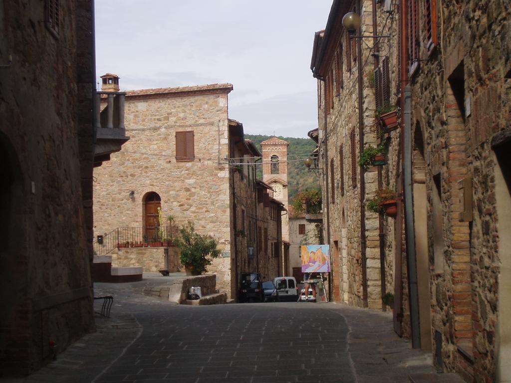 La Casa Di Alice Villa Castelnuovo dell'Abate ภายนอก รูปภาพ