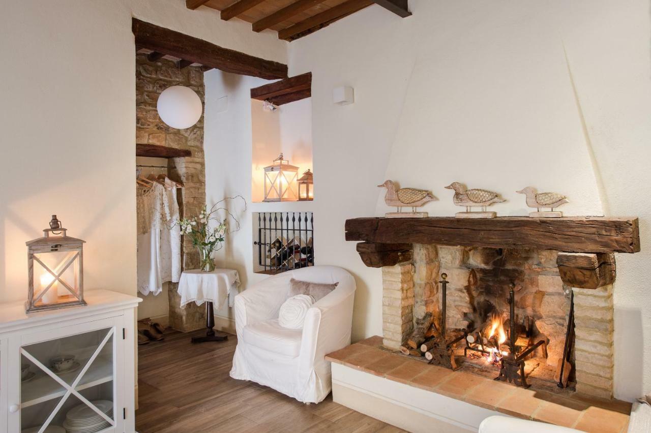 La Casa Di Alice Villa Castelnuovo dell'Abate ภายนอก รูปภาพ
