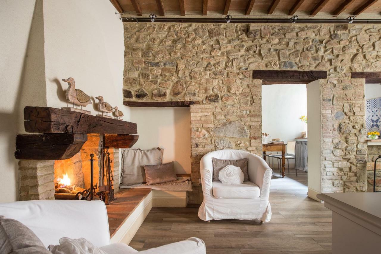 La Casa Di Alice Villa Castelnuovo dell'Abate ภายนอก รูปภาพ