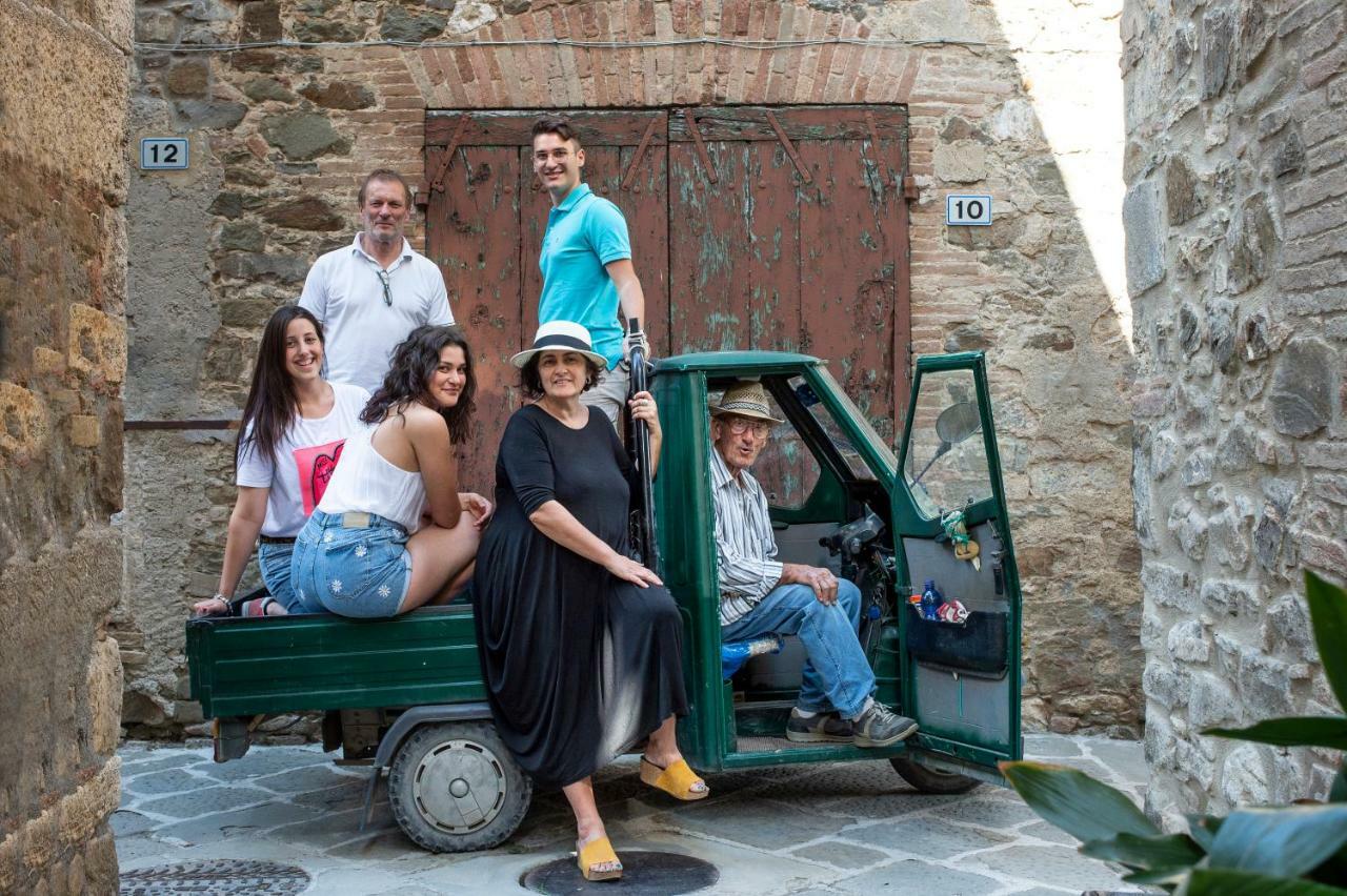 La Casa Di Alice Villa Castelnuovo dell'Abate ภายนอก รูปภาพ